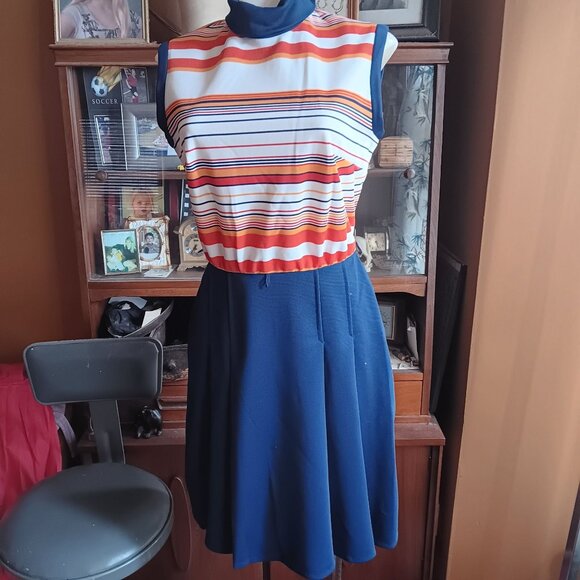 Medium Vintage Sleeveless Striped Mod Dress Stretch Polyester Knit 1960's Mod - Picture 2 of 9